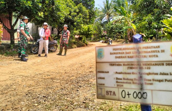 TMMD Kodim 0420 Sarko: Jalan Penghubung Dua Desa Diperbaiki, Tak Ada Lagi Teror Terisolasi Usai Hujan