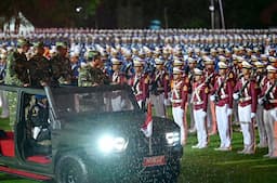 Prabowo Beri Libur 4 Hari ke Taruna yang Hujan-hujanan saat Upacara Parade Senja