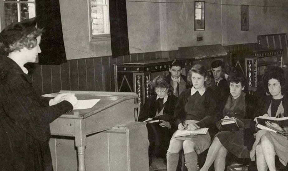 Asal Usul Oxford, Kampus Tertua yang Jadi Tempat Mengajar Sri Mulyani Tahun 2026