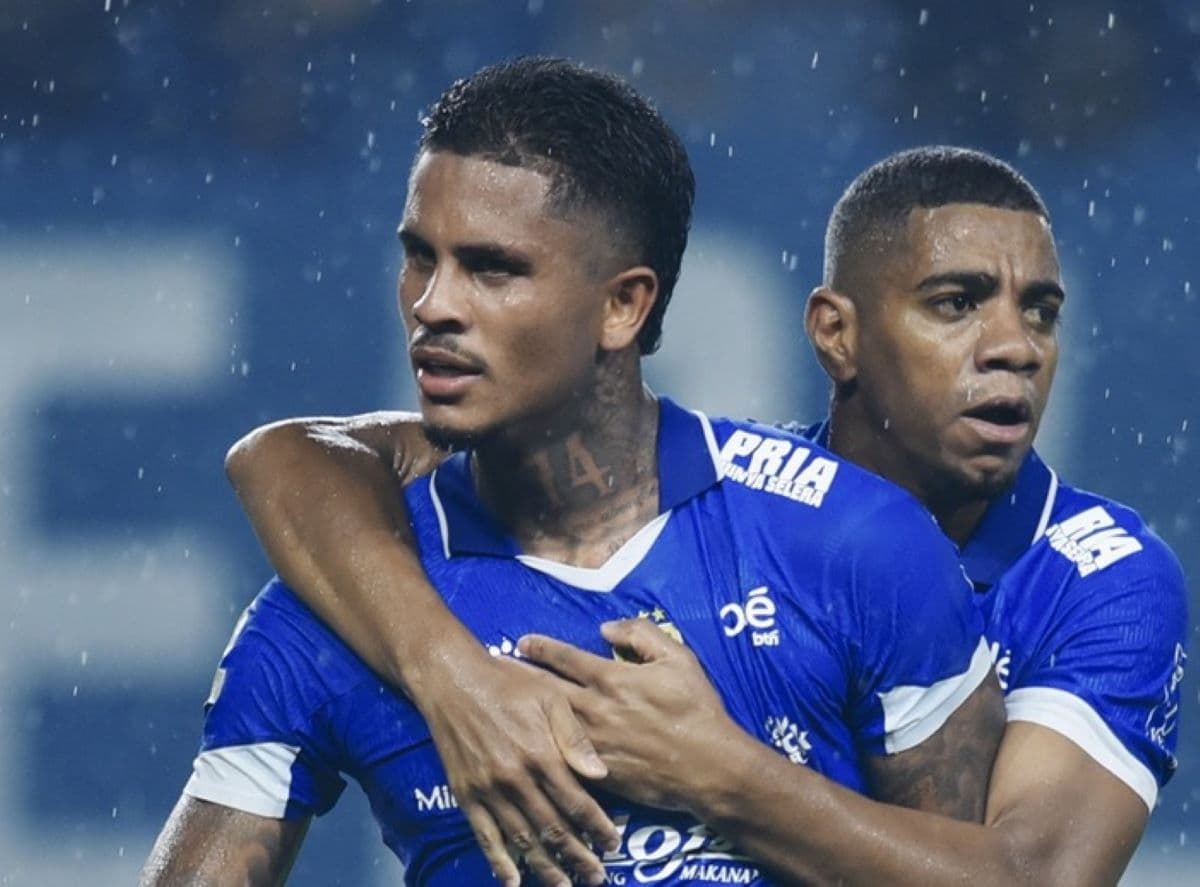 Ketajaman Ramon Tanque Kembali, Bojan Hodak Puji Produktivitas Lini Depan Persib Bandung