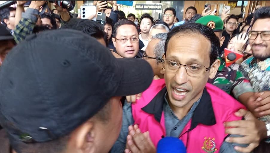 Nadiem Akui Chromebook Tak Bisa Digunakan Guru dan Siswa, Jaksa: Untuk Kepentingan Bisnisnya!