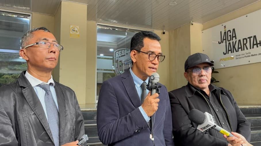 Kasus Dugaan Ijazah Palsu Jokowi, Roy Suryo Cs Minta Salinan 709 Dokumen ke Polda Metro
