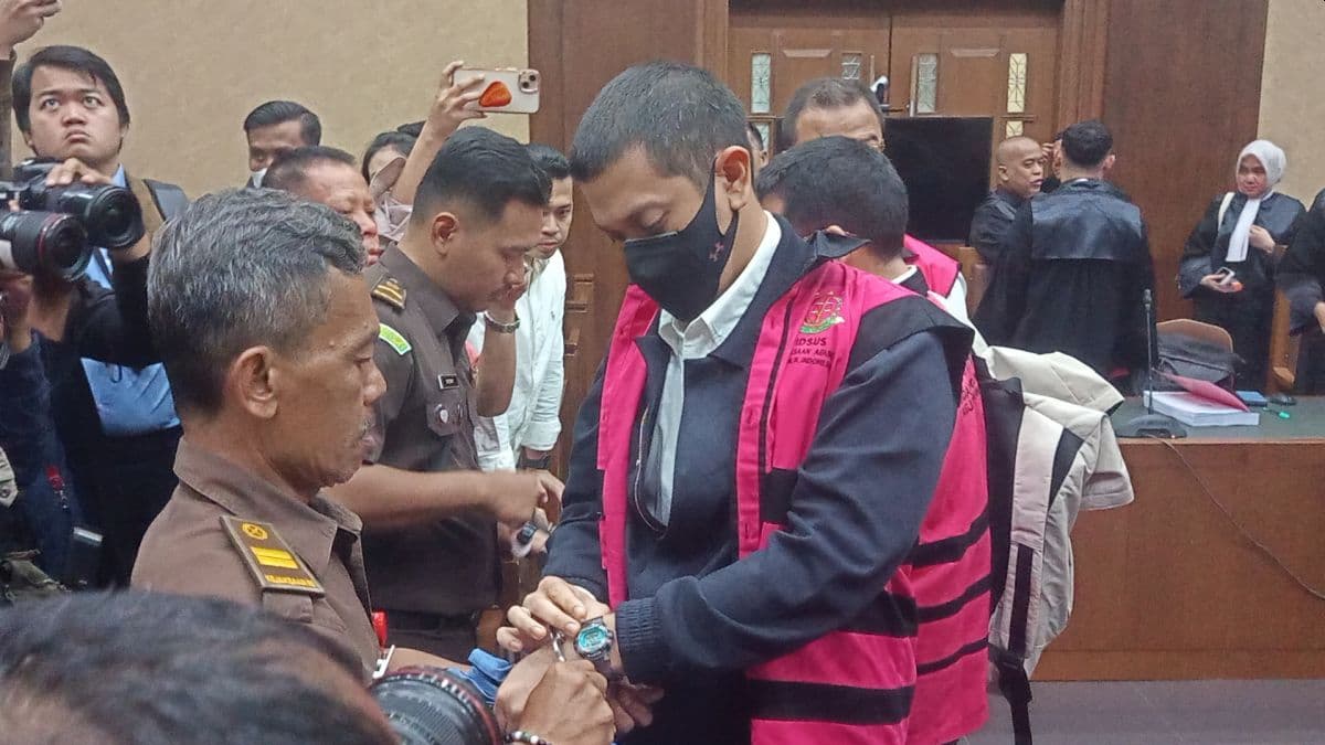 Korupsi Tata Kelola Minyak, Kuasa Hukum Kerry: Tidak Ada Aturan Penyewaan Kapal