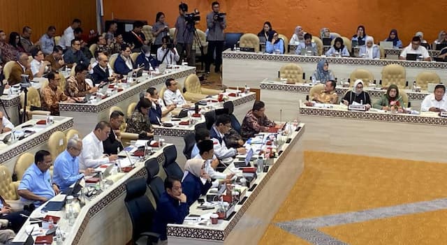 Mensos Ungkap 54 Juta Warga Miskin Belum Dapat PBI JK, 15 Juta Warga Mampu Terima