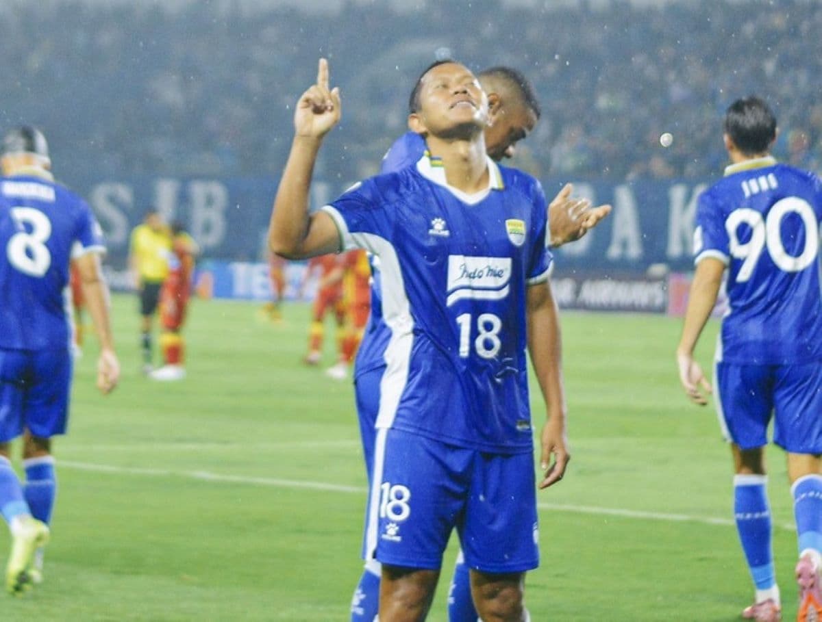 Pantang Pulang Tanpa Poin, Adam Alis Tegaskan Persib Bandung Siap Menggila di Markas Ratchaburi FC