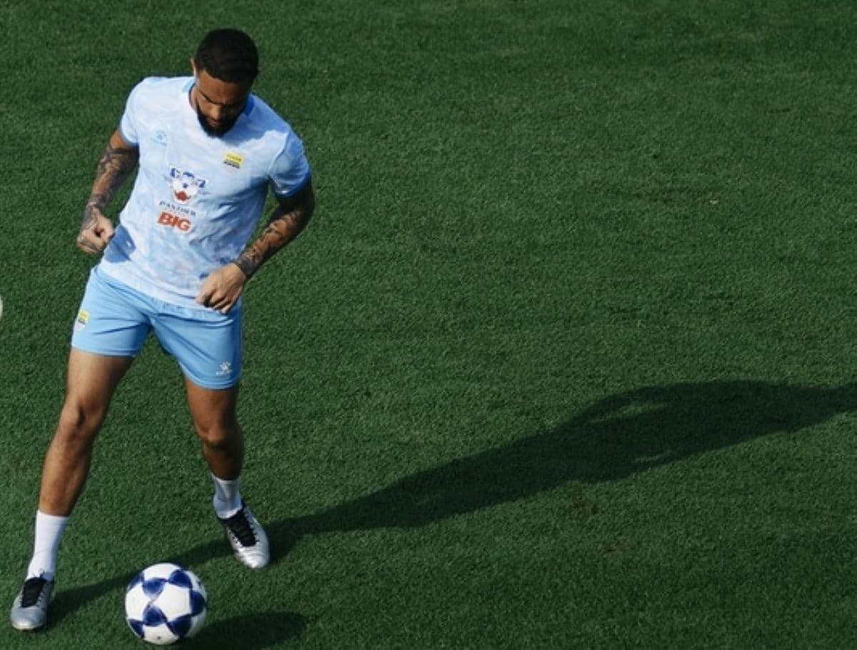 Layvin Kurzawa Starter saat Persib Bandung vs Ratchaburi FC di AFC Champions League 2 2025- 2026?