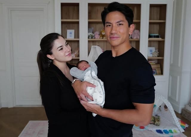 Pangeran Abdul Mateen Rilis Foto Perdana Baby Zahra