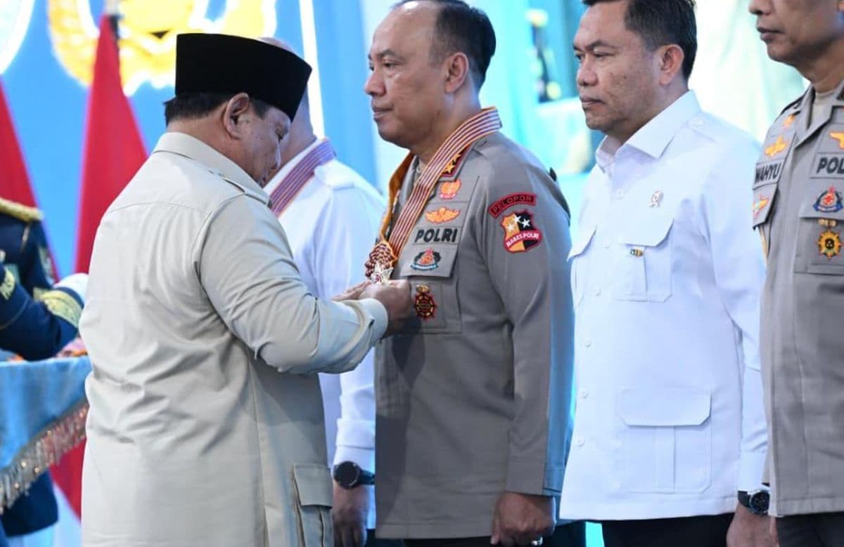 Daftar Penerima Tanda Kehormatan Penggerak MBG dari Prabowo, Ada Kapolda Jateng hingga Kapolres Bogor