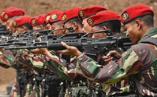 Kisah Heroik Kopassus dan Marinir Rebut Benteng Pemberontak Permesta di Gunung Potong