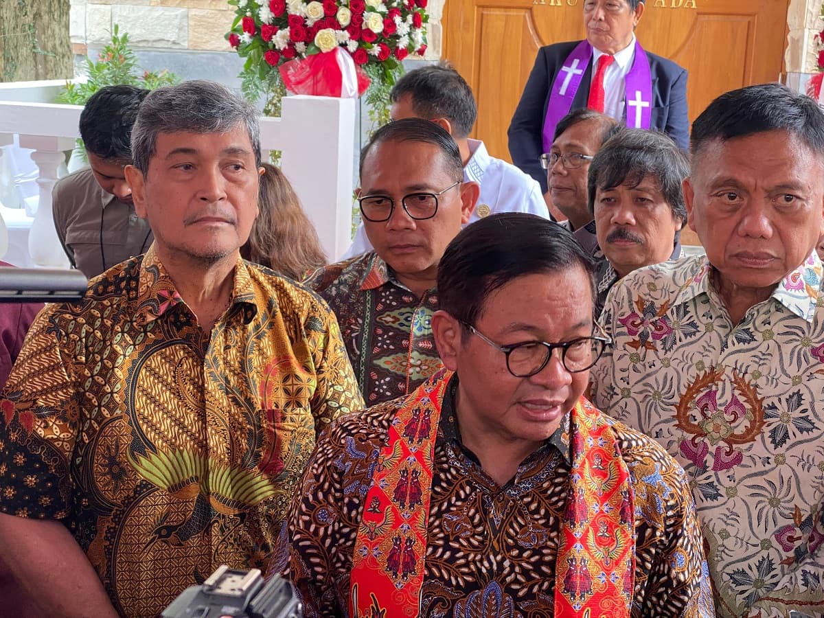 Pramono Larang Ormas Sweeping Warung Makan Selama Ramadhan