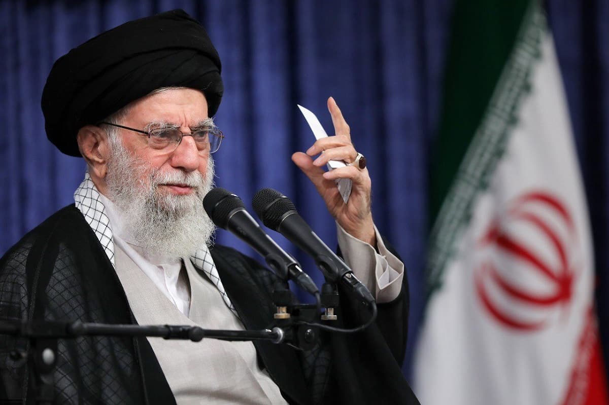 Ali Khamenei Meninggal Diserang AS-Israel, Iran Berkabung 40 Hari Ali Khamenei Meninggal Diserang AS-Israel, Iran Berkabung 40 Hari