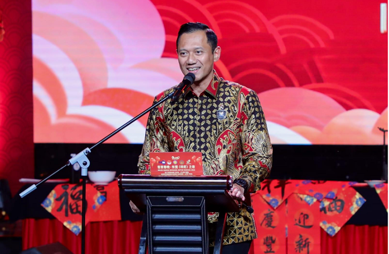 Kunker ke Singkawang, Menko AHY Hadiri Perayaan Cap Go Meh hingga Cek Pembangunan Infrastruktur