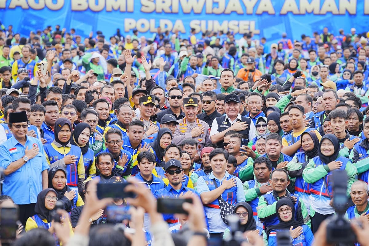 Pimpin Apel Ojol-Buruh di Sumsel, Kapolri Tekankan Jaga Persatuan hingga Stabilitas Nasional