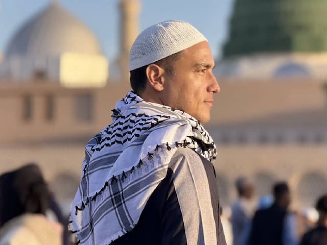 Hamish Daud Jalani Umrah, Bagikan Momen soal Sabar dan Bangkit