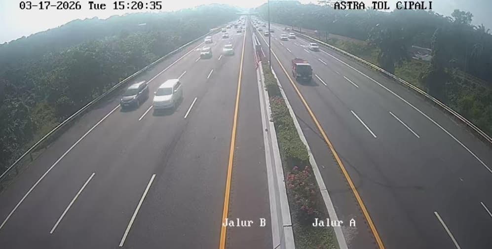 One Way Diberlakukan, Arus Mudik di Tol Cipali Melonjak