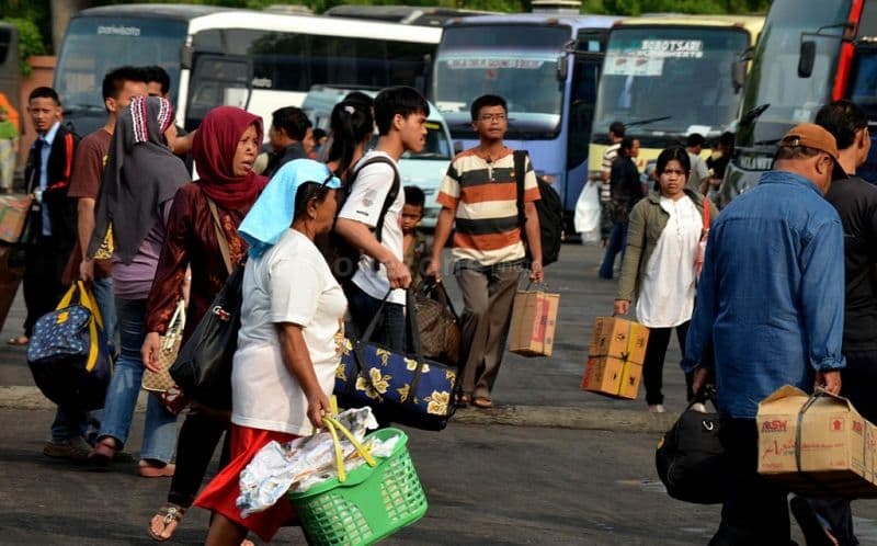 One Way Berimbas Bikin Telat Keberangkatan Arus Mudik di Terminal Kampung Rambutan