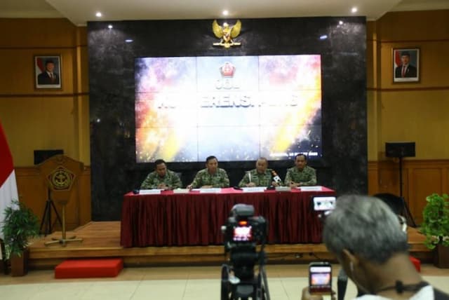 Empat Anggota TNI Diduga Terlibat Penyiraman Air Keras, Pengamat: Yurisdiksi Peradilan Militer!