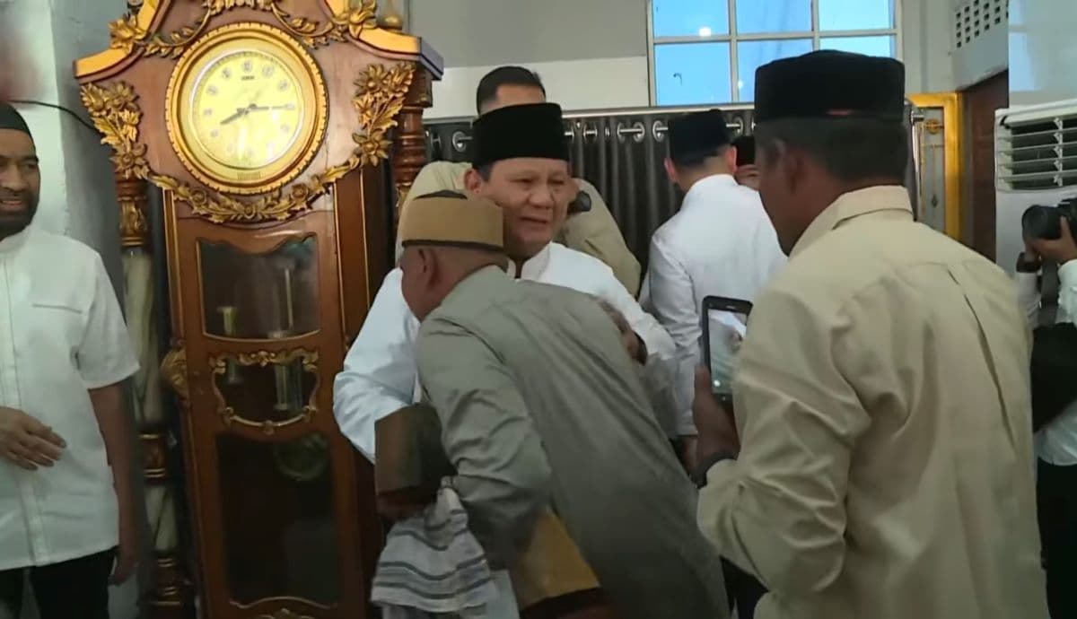 Prabowo Halalbihalal dengan Warga Aceh Tamiang Usai Sholat Id