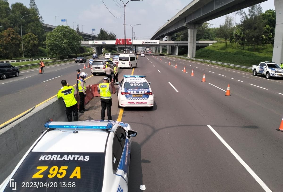 Arus Mudik Lebaran Berakhir, Contraflow di Tol Jakarta-Cikampek Dihentikan