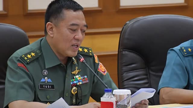 Lepas Jabatan Kabais TNI Buntut Kasus Air Keras, Letjen Yudi Dinilai Tanggung Jawab Terhadap Institusi