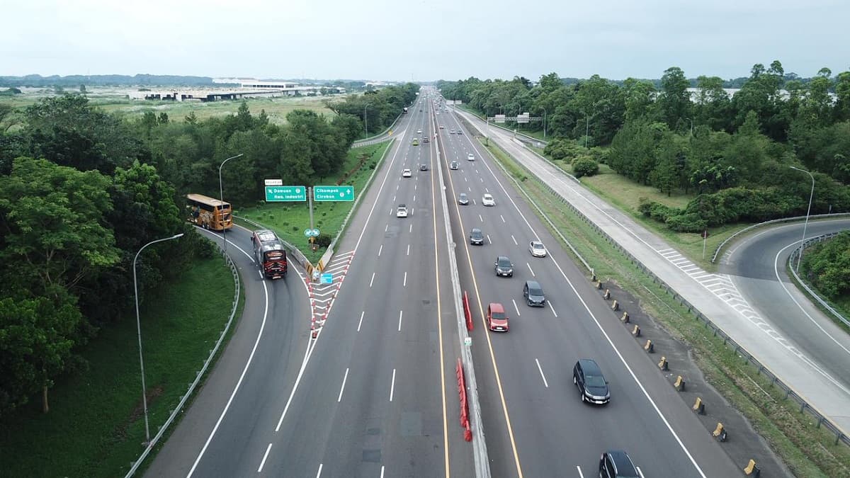 Arus Balik, Contraflow Diterapkan di KM 390-385 Tol Batang-Semarang
