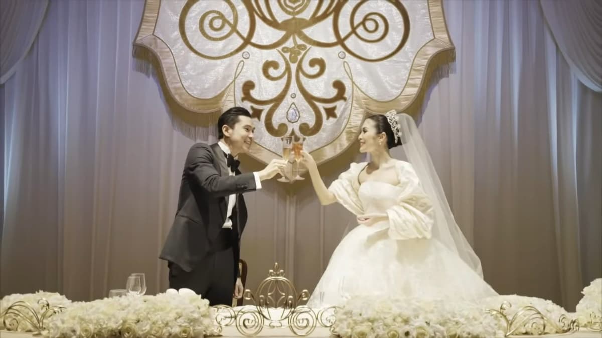 Deretan Artis yang Menikah dengan Konsep Negeri Dongeng