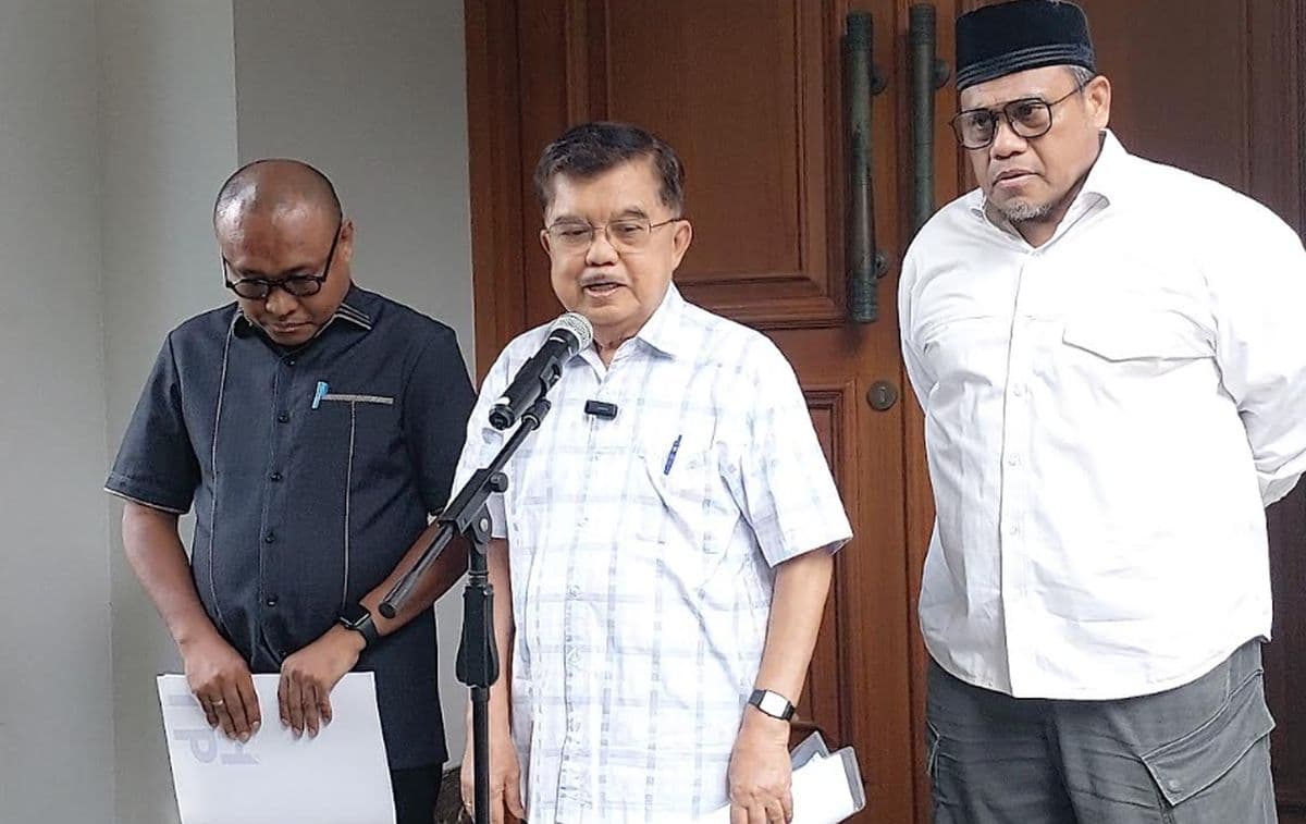 JK Bantah Tuduhan Rismon Danai Roy Suryo Cs Rp5 Miliar Mainkan Ijazah Jokowi JK Bantah Tuduhan Rismon Danai Roy Suryo Cs Rp5 Miliar Mainkan Ijazah Jokowi