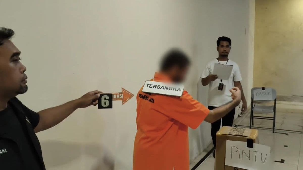 Rekonstruksi, Pelaku Pembunuhan Cucu Mpok Nori Peragakan 45 Adegan