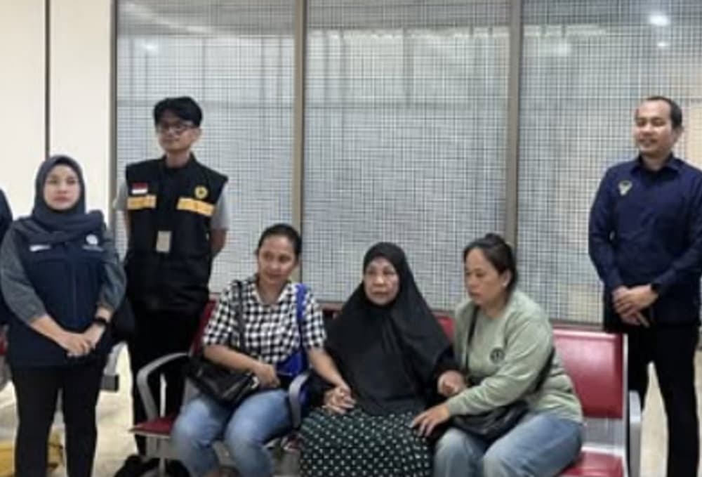 Nenek Asal Indonesia Dibebaskan Setelah 15 Tahun di Sel Hukuman Mati Malaysia Nenek Asal Indonesia Dibebaskan Setelah 15 Tahun di Sel Hukuman Mati Malaysia