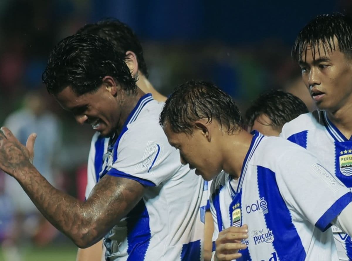 Demi Gelar Juara Super League 2025-2026, Umuh Muchtar Ingatkan Persib Bandung Haram Lengah di Fase Krusial