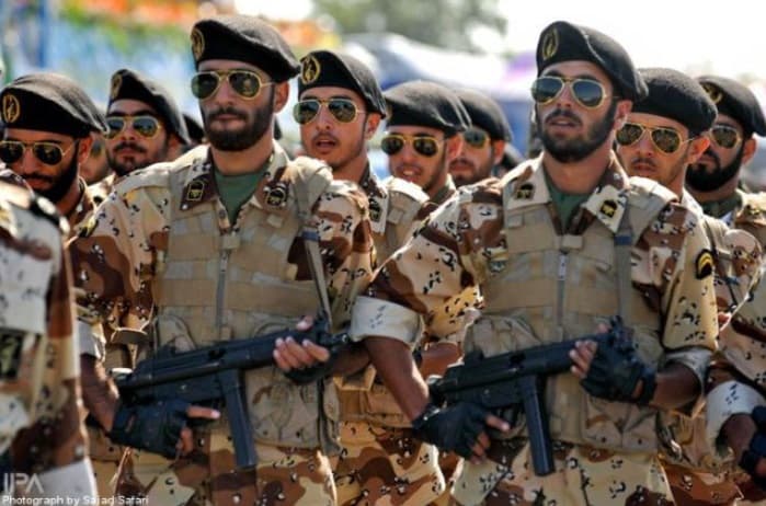 Panas! Iran Ancam Kembali Tutup Selat Hormuz jika Blokade AS Berlanjut