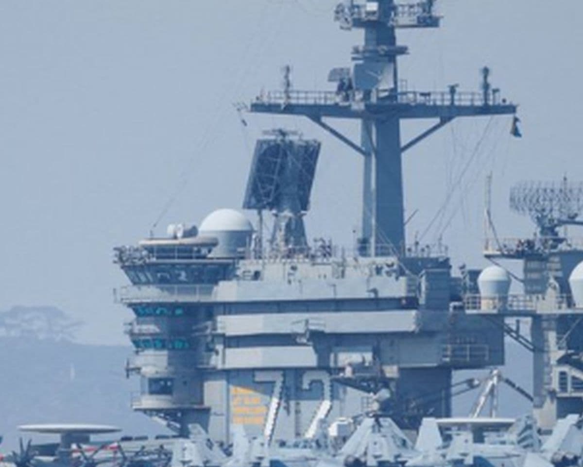 Iran Luncurkan Drone Bidik Kapal Perang AS