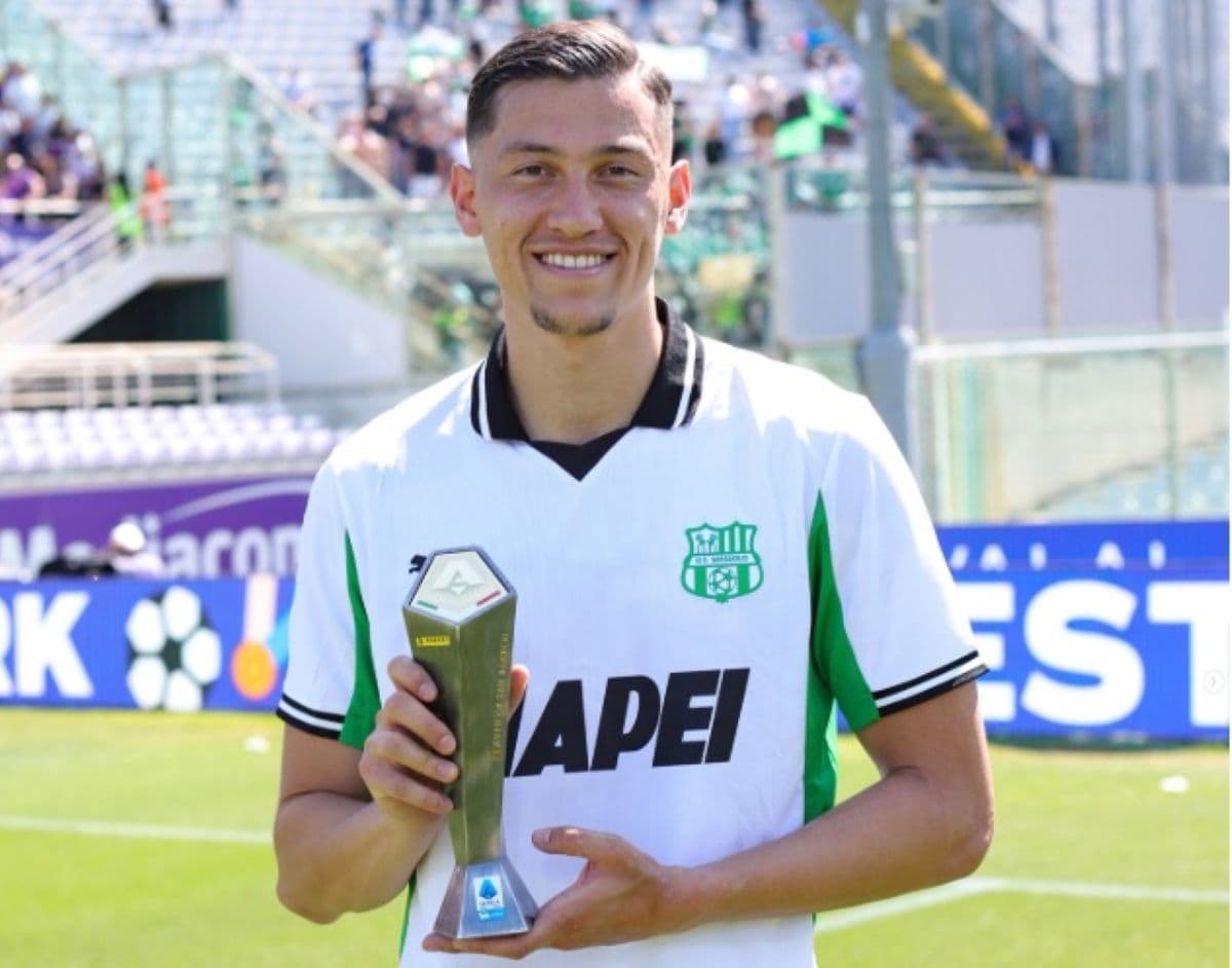 Sabet Gelar Pemain Terbaik di Laga Fiorentina vs Sassuolo, Jay Idzes Bikin Rekan Setim Bangga!