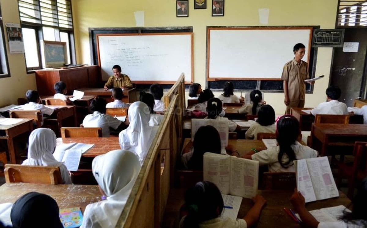 Kemendikdasmen Pastikan Tak Ada PHK Massal Guru Non-ASN di 2027