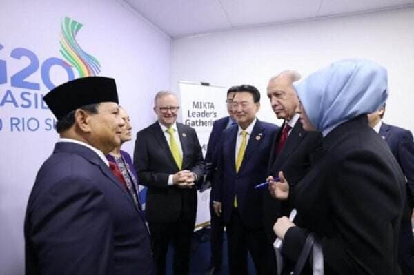 Momen Keakraban Prabowo dengan Erdogan hingga Yoon Suk-yeol di KTT G20 Brasil