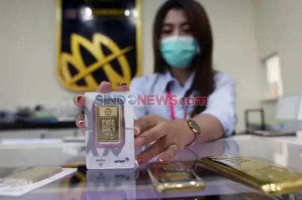 Harga Emas Hari Ini Melompat Naik Rp12 Ribu, Dijual Rp1.464.000 per Gram