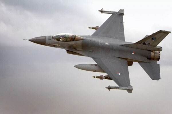 Pertama Kalinya, Belanda Kirim Jet Tempur F-16 ke Ukraina untuk Melawan Rusia