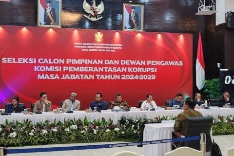 Dicecar soal Konflik Kepentingan, Benny Mamoto Cerita Tangkap Atasan Berpangkat Tinggi