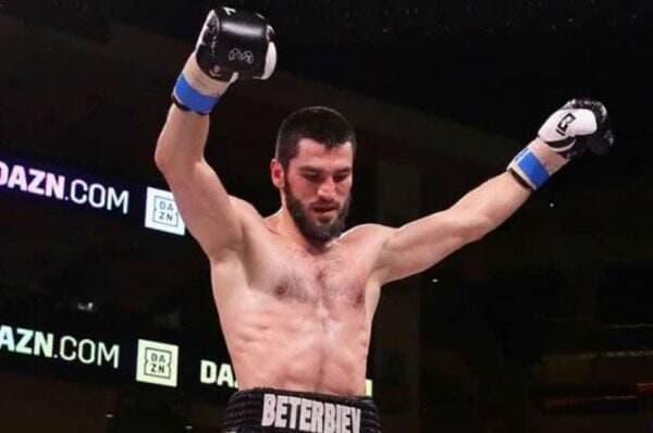 Artur Beterbiev Mau Sabuk Keempat, Todd duBoef: Dia Binatang!