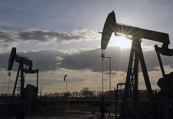 UBS Proyeksi 2026 Jadi Tahun Transisi Bagi Pasar Minyak, Begini Alasannya