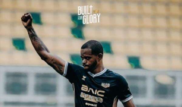 Hasil Super League: Dewa United Hancurkan Persita! Gol Penalti Alex Martins Kunci Kemenangan