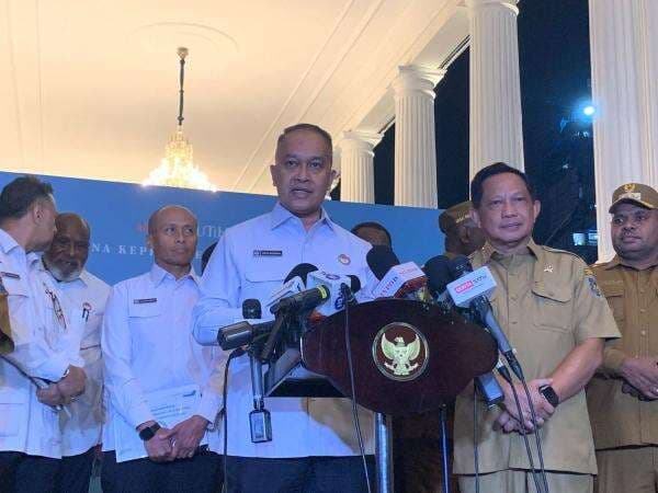 Prabowo Terima Laporan 700 Ribu Anak Papua Tak Sekolah, Mendagri: Kita Cross-check Dulu