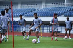 Jelang Hadapi Dewa United, Dua Pemain Anyar Persib Gabung Latihan