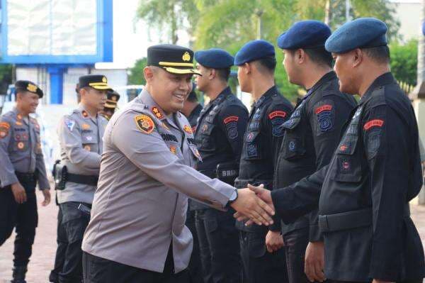 Polres Lepas Personel  Brimob Pengamanan Pilkada dengan Apel