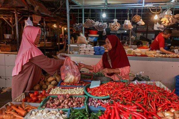 Daftar Harga Pangan 15 Januari 2026: Bawang-Minyak Goreng Naik, Cabai Rawit Turun