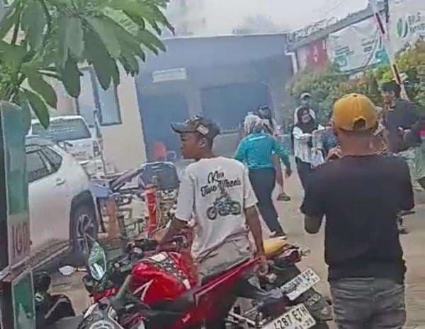 RS Tiara Kebalen Bekasi Kebakaran, Sejumlah Pasien Dievakuasi Petugas