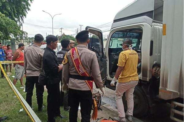 Geger! Sopir Truk Ditemukan Tewas dalam Kendaraan di Kaliwungu