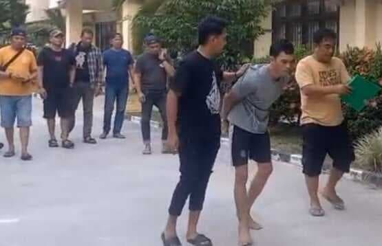 Pembunuh Aipda Fajar di Buton Dipindahkan ke Polda Sultra, Brimob Jaga Ketat Lokasi Pembunuh Aipda Fajar di Buton Dipindahkan ke Polda Sultra, Brimob Jaga Ketat Lokasi