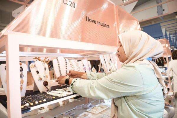 Pemberdayaan BRI (BBRI) Bawa Pengusaha Lokal asal Lombok Tembus Pasar Internasional Pemberdayaan BRI (BBRI) Bawa Pengusaha Lokal asal Lombok Tembus Pasar Internasional