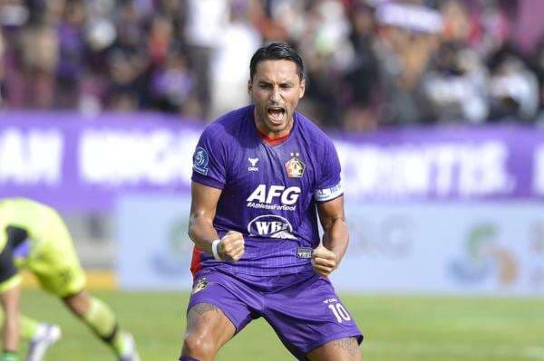 Ezra Walian Diincar Persija Jakarta, Pelatih Persib Bandung Bojan Hodak Tunjukkan Penyesalan